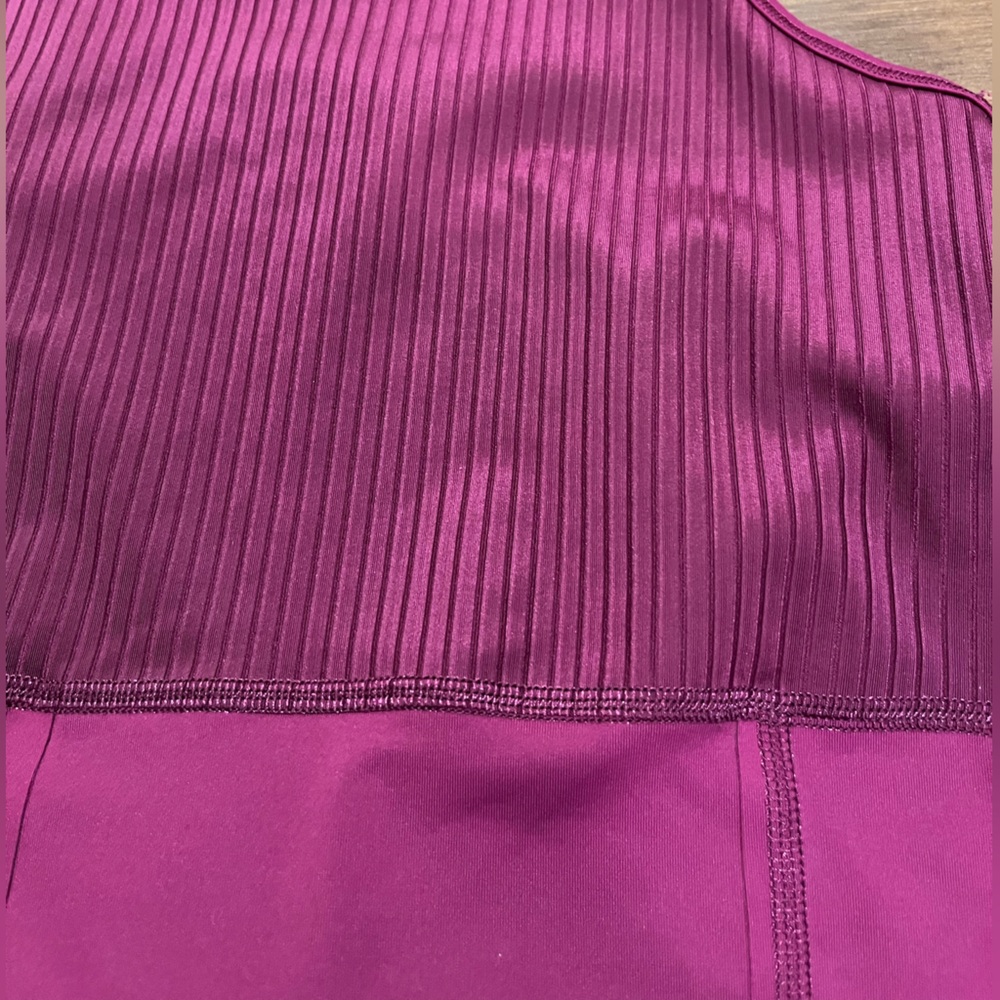 NWOT ATHLETA Vitality Rib Tank Size L - Picture 6 of 8